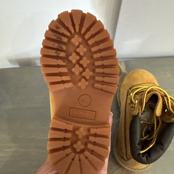 Timberland Classic Leather Boots Toddler Sz 6M Boys 6 Inch Boots - Picture 6 of 10